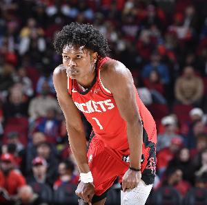 胜负预测-积极全能！阿门14中8拿到20分5板4助2断2帽